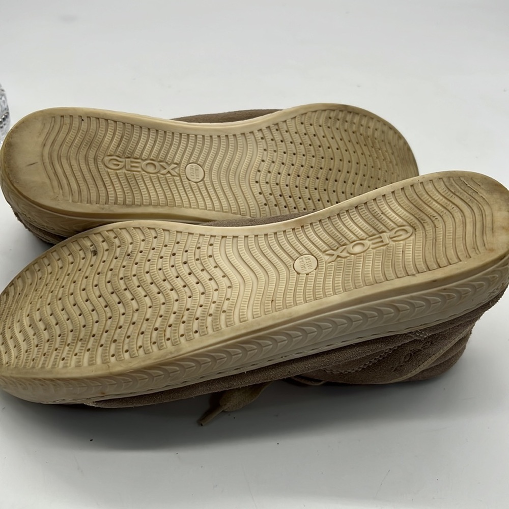 GEOX Beige Suede Sneaker Style Shoe size 6 - Picture 8 of 10